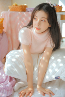 不扣钮的女孩在线